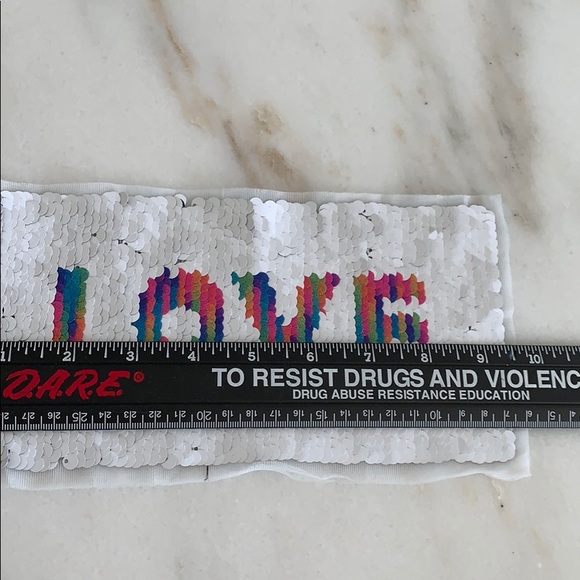 Reversible sequin patch LOVE white or black. - Picture 3 of 3